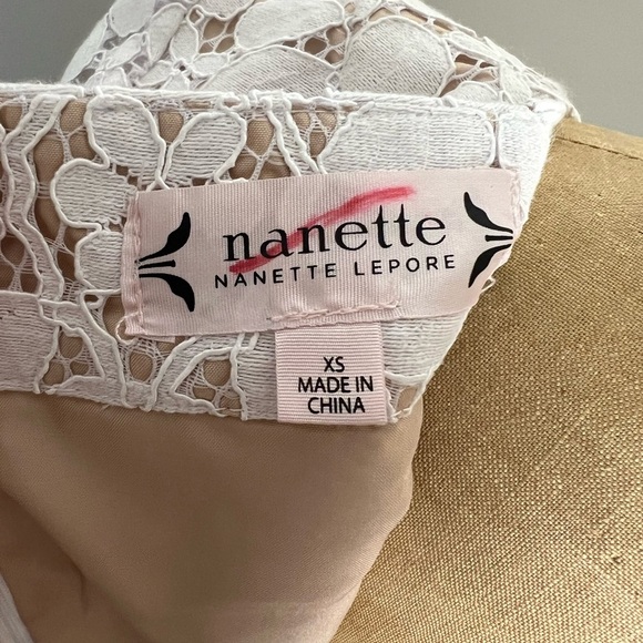 Nanette Lepore lace peplum blouse with nude lining size XS - Picture 7 of 8